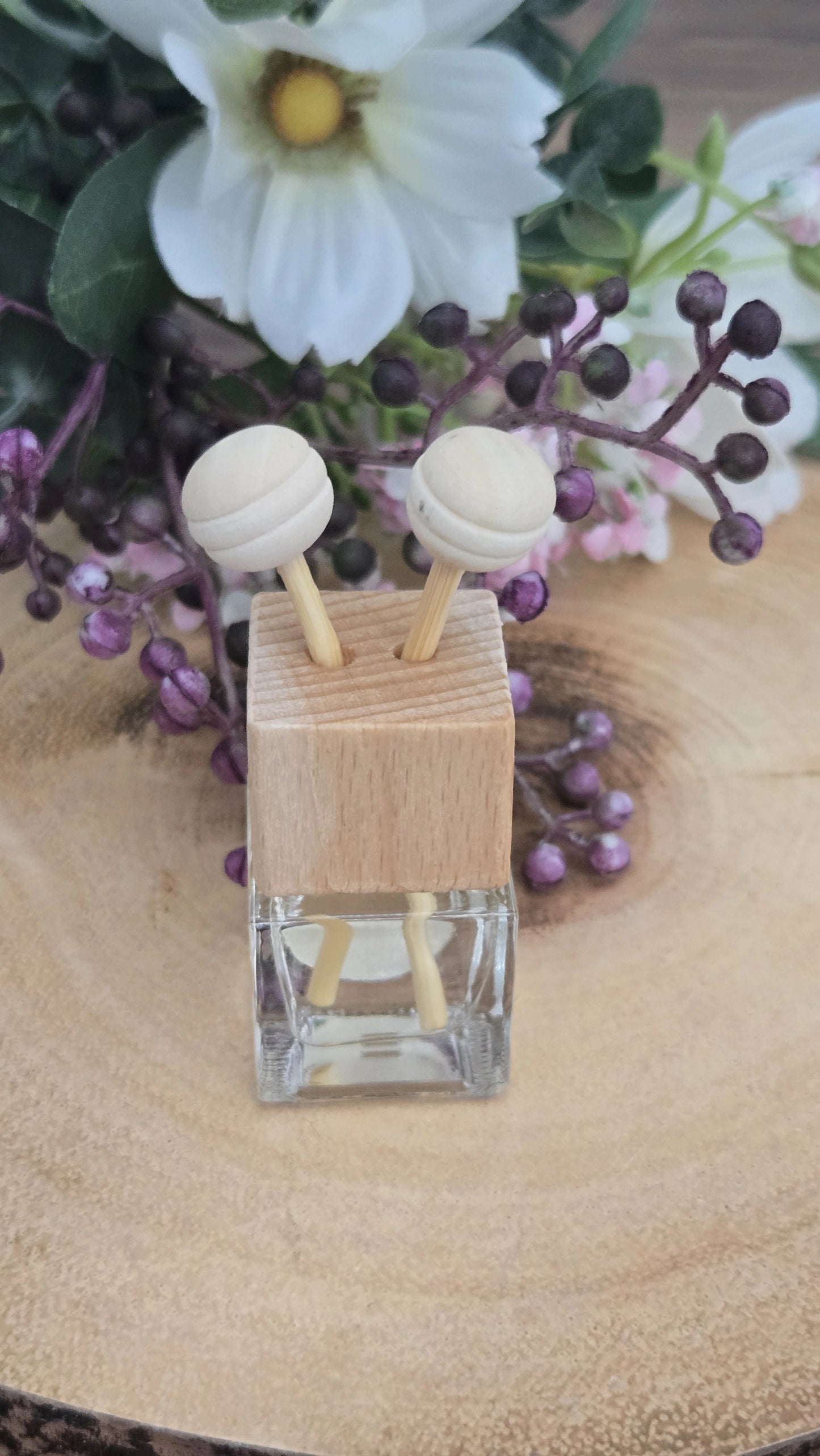 Lemon & Grapefruit Reed Car Diffuser with Vent Clip